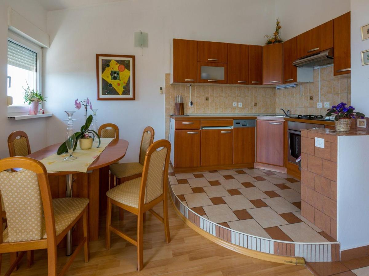 Apartments Ani Crikvenica Exterior foto